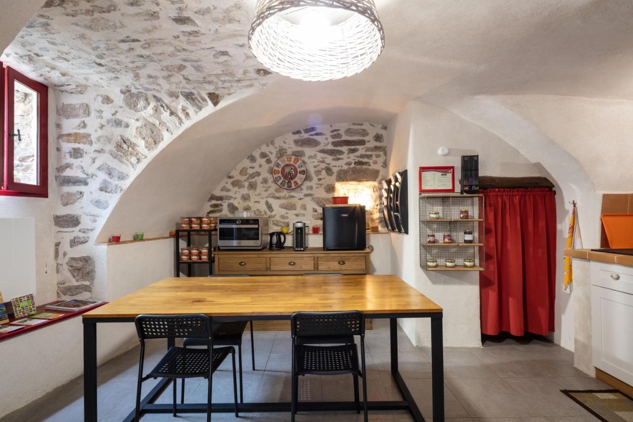 Le Mas De Ribard Breau-et-Salagosse ภายนอก รูปภาพ