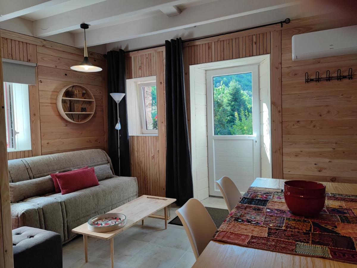 Le Mas De Ribard Breau-et-Salagosse ภายนอก รูปภาพ
