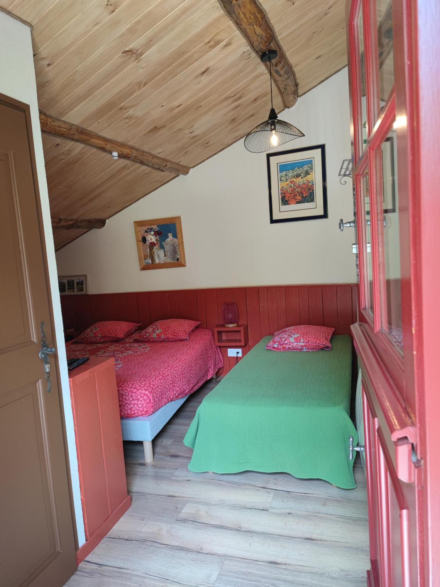 Le Mas De Ribard Breau-et-Salagosse ภายนอก รูปภาพ