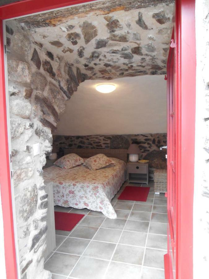 Le Mas De Ribard Breau-et-Salagosse ภายนอก รูปภาพ