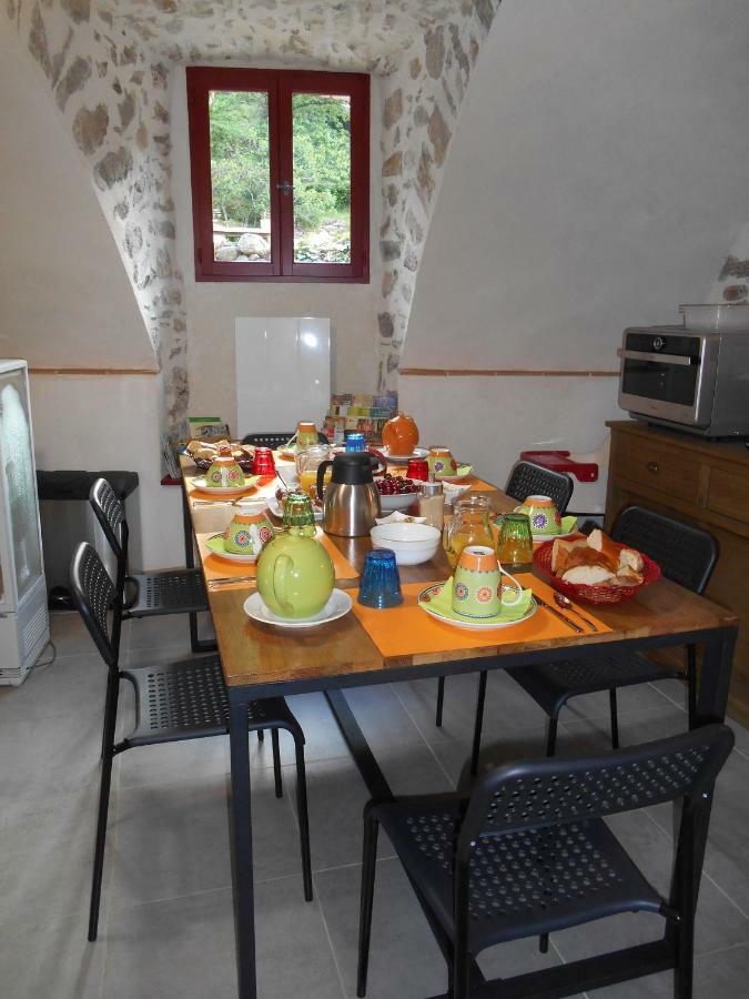 Le Mas De Ribard Breau-et-Salagosse ภายนอก รูปภาพ